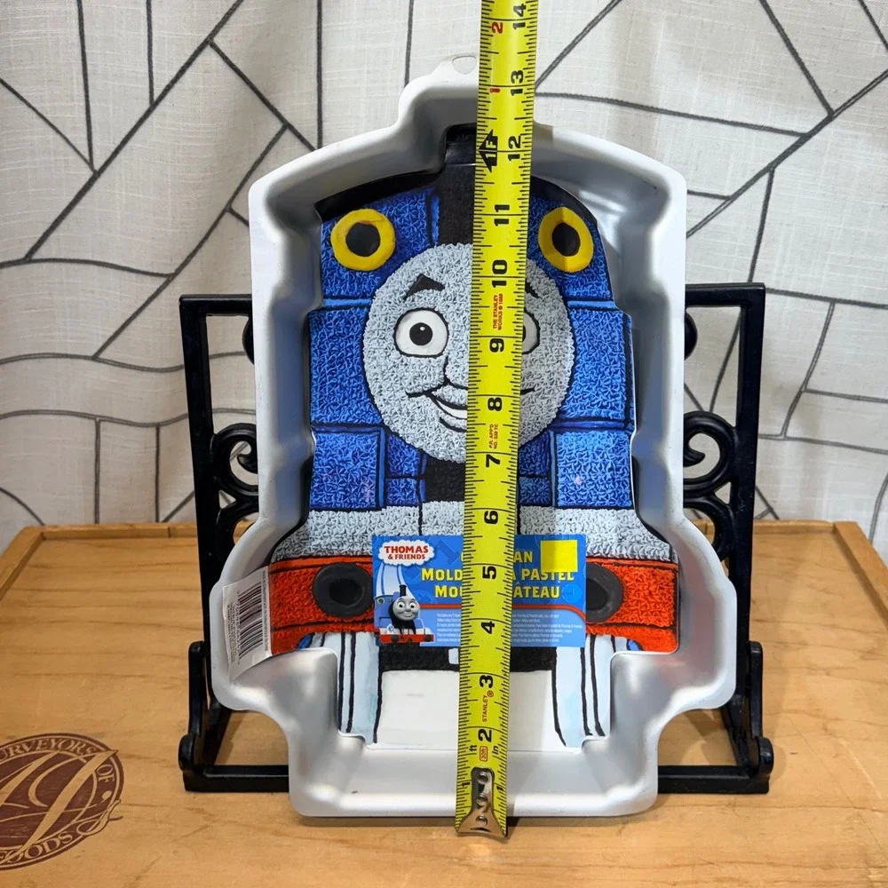 Wilton Thomas & Friends Cake Pan 13.5in Silver Aluminum Character Mold 2105-4242